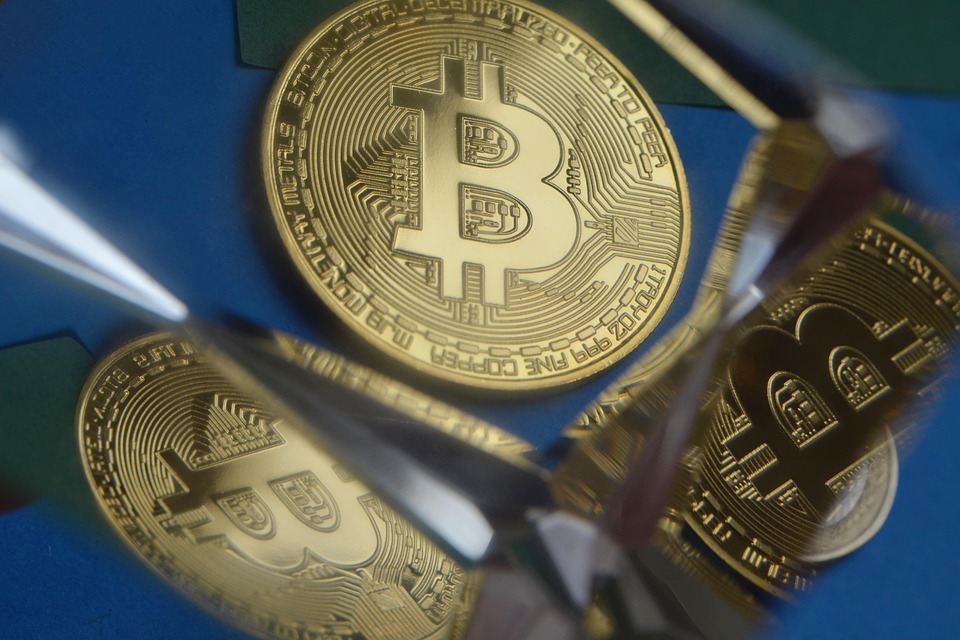 比特币减半满周年、涨逾三成！机构进场加速牛市